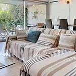 Private Garden Pool & Tennis 15 Min Walk To Center Апартаменты Антиб