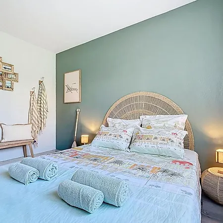 Private Garden Pool & Tennis 15 Min Walk To Antibes Center דירה