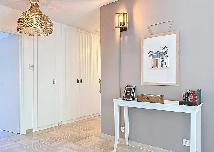 Private Garden Pool & Tennis 15 Min Walk To Antibes Center * אנטיב