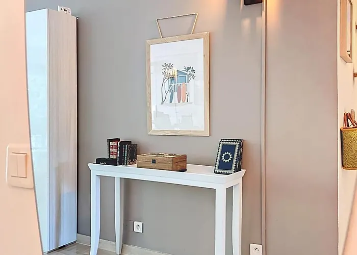 Private Garden Pool & Tennis 15 Min Walk To Antibes Center